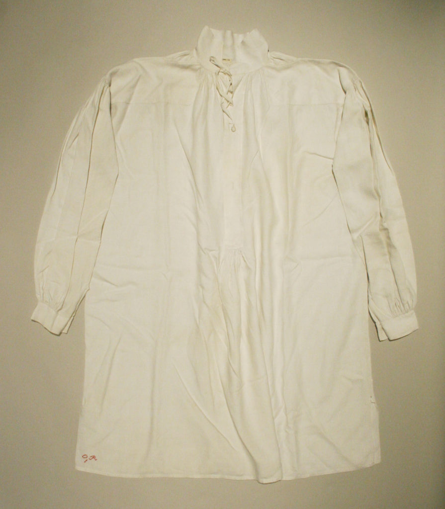 Linen shirt from late 18th Century